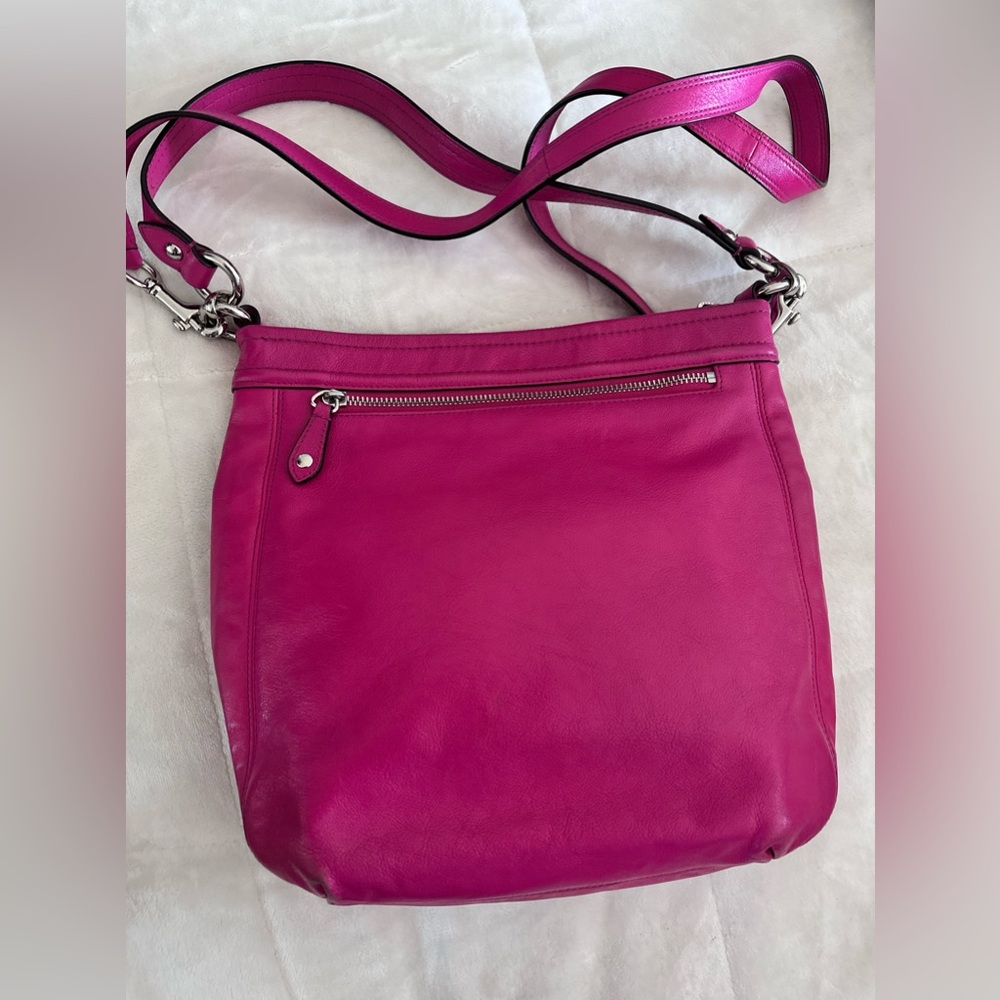 Pink Coach Hobo Bag - Picture 4 of 16